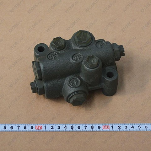 Клапан D144025 Doosan